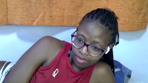 Snapshot of sweet_zarah chatting on March 17, 2026, 4:43 pm sweet_zarah online show from March 17, 2026, 4:43 pm
