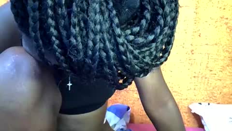 Snapshot of sweet_zarah chatting on April 16, 2026, 9:10 am sweet_zarah online show from April 16, 2026, 9:10 am