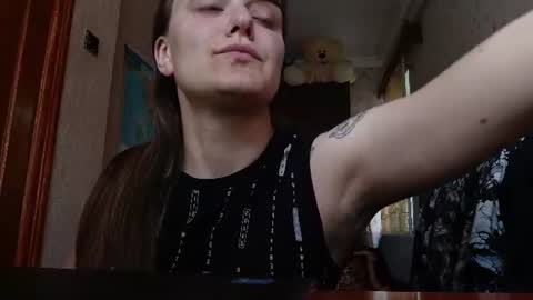 sweetalina13 online show from June 19, 2026, 3:05 pm