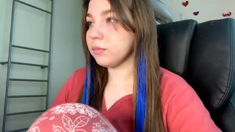 sweetalissa18 online show from February 17, 2025, 11:44 am