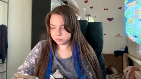 sweetalissa18 online show from February 28, 2025, 1:47 pm