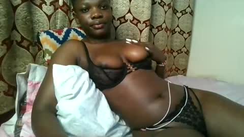 Snapshot of sweetassbabe20 chatting on June 25, 2026, 5:50 pm Sweetass online show from June 25, 2026, 5:50 pm
