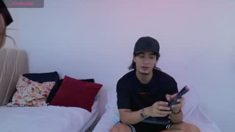 Snapshot of sweetauracouple chatting on June 30, 2026, 12:28 pm sweetauracouple online show from June 30, 2026, 12:28 pm