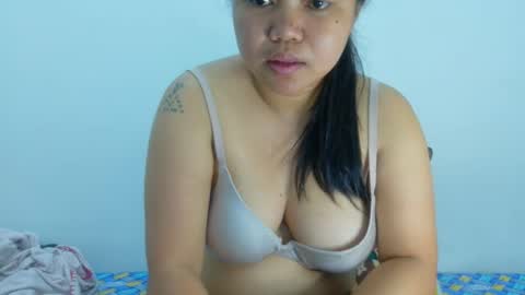 sweetbigtits_maria online show from November 23, 2025, 5:13 pm