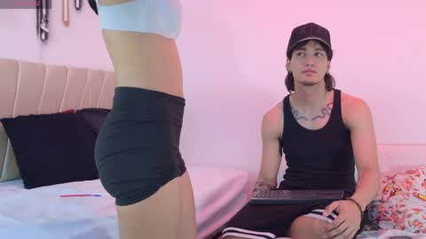 sweetbutspicy online show from May 4, 2026, 12:12 pm
