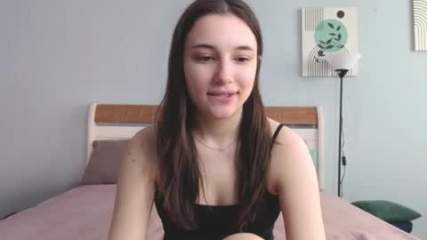 Snapshot of sweetcats_meow chatting on June 4, 2026, 12:11 pm Eva and Cherry online show from June 4, 2026, 12:11 pm