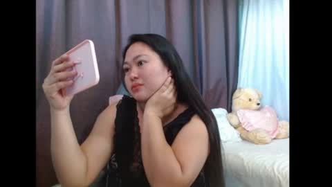 Lynn online show from May 17, 2026, 10:39 pm