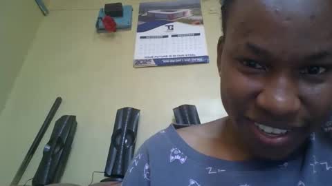 sweetdiva2012 online show from November 5, 2025, 7:30 am