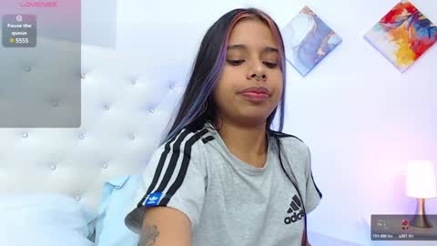 Snapshot of sweetebony_20 chatting on January 7, 2025, 4:08 am Gabriela online show from January 7, 2025, 4:08 am