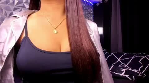 sweetest_one4 online show from June 1, 2026, 6:48 am