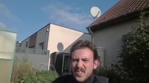 sweetguyss12 online show from September 29, 2025, 8:52 am