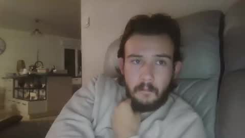 sweetguyss12 online show from October 9, 2025, 8:18 pm