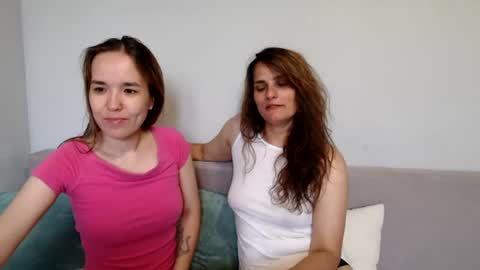 Alina and Mia online show from June 27, 2026, 9:47 am