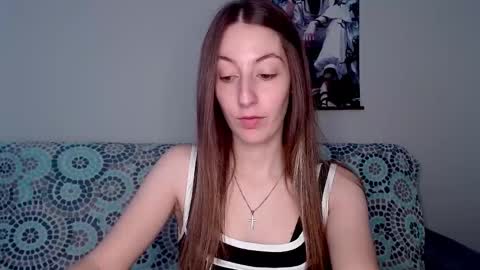 Snapshot of sweetheart_77 chatting on October 18, 2025, 8:15 am Emma online show from October 18, 2025, 8:15 am