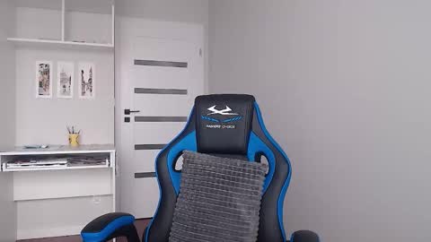 Emma  online show from February 17, 2026, 9:50 am