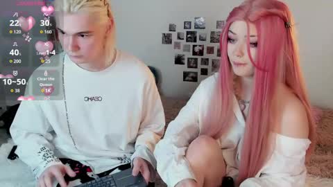 sweethearts_friends online show from May 13, 2026, 12:30 am