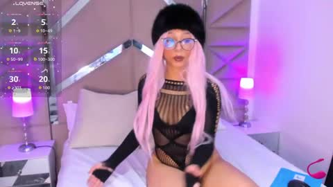 sweethoney182 online show from July 14, 2026, 2:23 pm