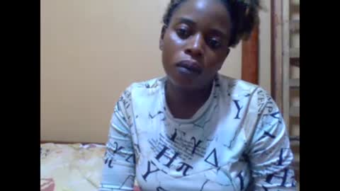 Snapshot of sweetib1 chatting on February 16, 2025, 12:32 pm sweetib1 online show from February 16, 2025, 12:32 pm