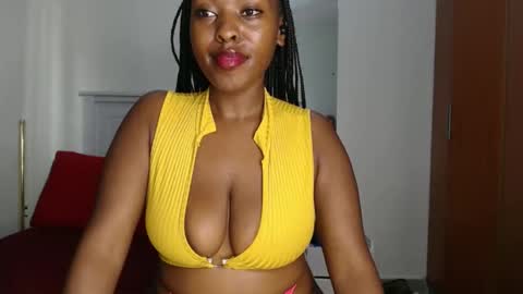 Snapshot of sweetice_01 chatting on May 6, 2026, 5:14 am euny online show from May 6, 2026, 5:14 am