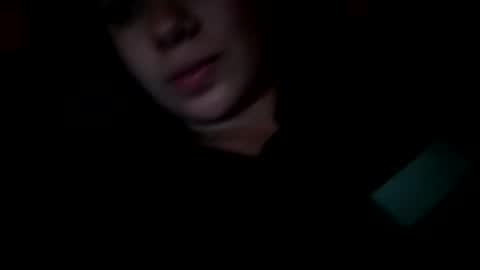 Ana Mara  i cant Make noise My family is here  online show from April 22, 2026, 5:43 am