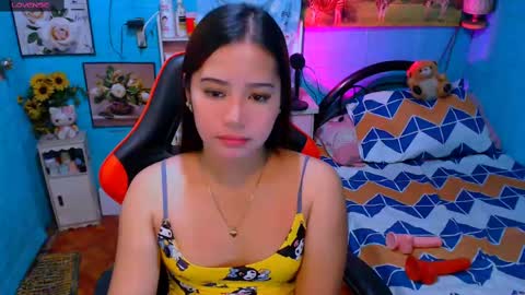 Nicole online show from March 12, 2025, 7:24 am