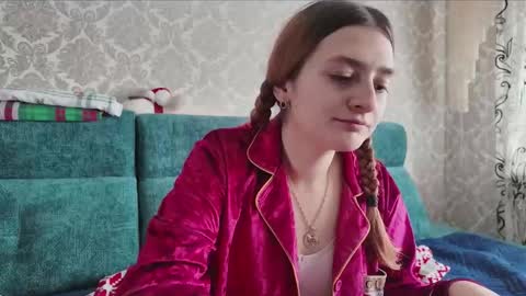 sweetliaison online show from February 14, 2026, 8:55 am