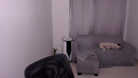 Snapshot of sweetlian_04 chatting on February 26, 2025, 9:10 am Lian online show from February 26, 2025, 9:10 am