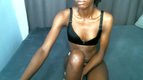 sweetlilly2540 online show from November 9, 2025, 8:56 am