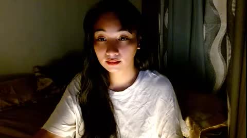 Snapshot of sweetlilly_18 chatting on March 5, 2026, 4:08 am Lilly online show from March 5, 2026, 4:08 am