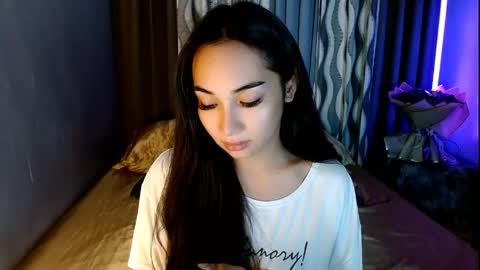 Snapshot of sweetlilly_18 chatting on May 6, 2026, 3:24 am Lilly online show from May 6, 2026, 3:24 am