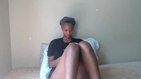 sweetlipss_ online show from September 21, 2025, 8:16 am