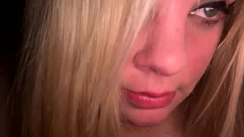 Lisa  online show from March 21, 2026, 11:48 am