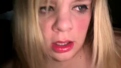 Lisa  online show from April 11, 2026, 11:03 am