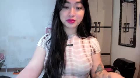 Snapshot of sweetlovepinay04 chatting on March 9, 2025, 12:21 am Zoe online show from March 9, 2025, 12:21 am