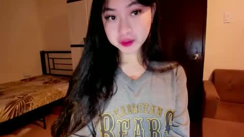 Snapshot of sweetlovepinay04 chatting on October 16, 2025, 1:17 am Zoe online show from October 16, 2025, 1:17 am