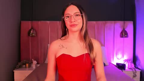 Snapshot of sweetmelodyyy_ chatting on February 18, 2026, 5:09 pm sweetmelodyyy online show from February 18, 2026, 5:09 pm