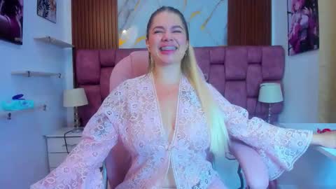 sweetmichel_sexy online show from February 3, 2026, 10:48 pm
