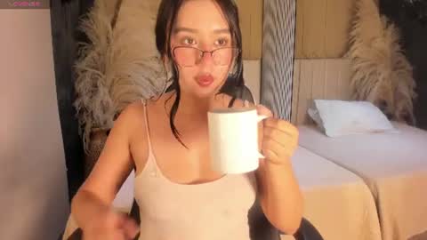 Snapshot of sweetnova_ chatting on June 11, 2026, 12:43 am Sweet Nova online show from June 11, 2026, 12:43 am