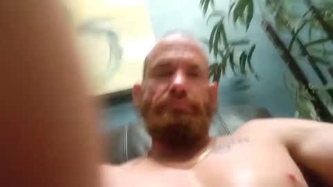 WeAim2PZzz online show from January 25, 2025, 4:46 pm