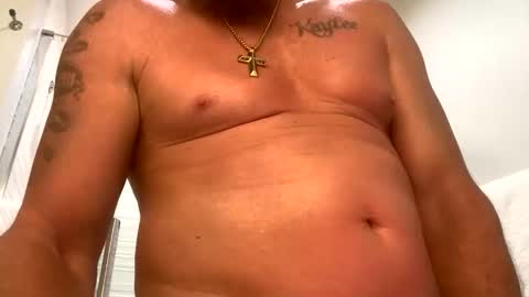 WeAim2PZzz online show from April 16, 2026, 3:40 am