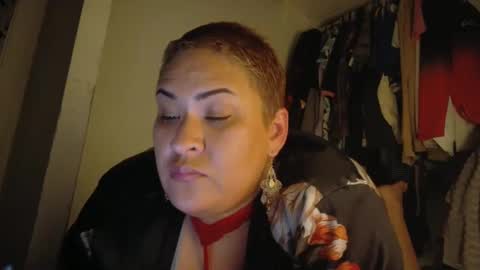 sweetp3ach29 online show from February 24, 2025, 5:22 am