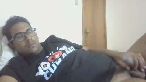 lapinga94 online show from April 12, 2026, 8:47 pm