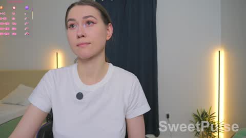 Rose online show from March 25, 2026, 8:48 pm