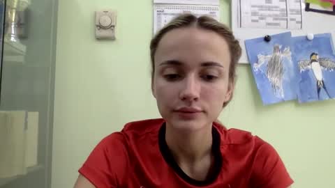 sweetsatalana online show from May 10, 2026, 1:27 pm