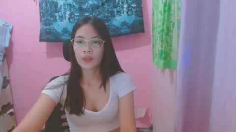 Mia online show from June 13, 2026, 6:00 am
