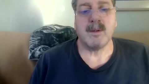 Snapshot of sweetsforu326 chatting on January 7, 2025, 8:42 pm sweetbrowneyes623 online show from January 7, 2025, 8:42 pm