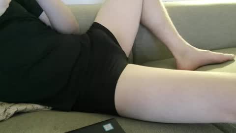 sweetsinner83 online show from April 14, 2026, 8:04 pm