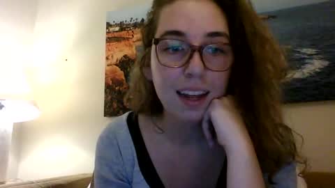 sweetsocalgirl online show from November 30, 2025, 7:23 am