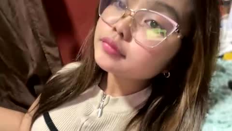 sweetspicyy online show from March 31, 2026, 10:04 am