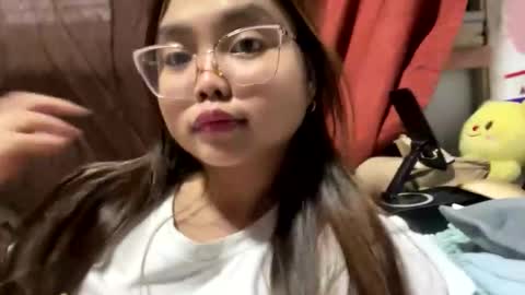 sweetspicyy online show from April 13, 2026, 10:10 am